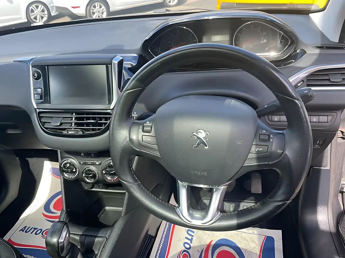 Used 2014 Peugeot 208 Style Grey - Interior and Exterior details 17