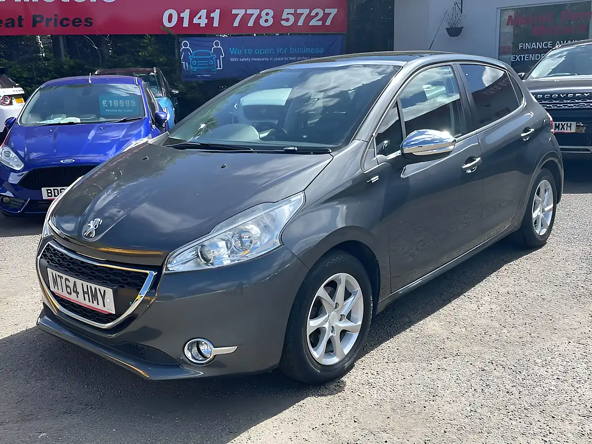Used 2014 Peugeot 208 Style Grey - Interior and Exterior details 4