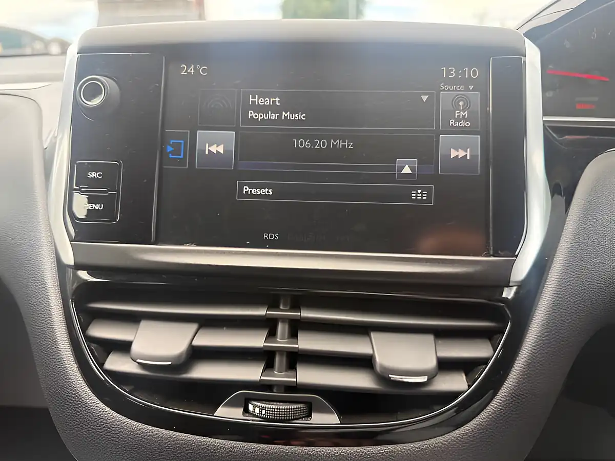 Used 2014 Peugeot 208 Style Nera Black - Interior and Exterior details 16