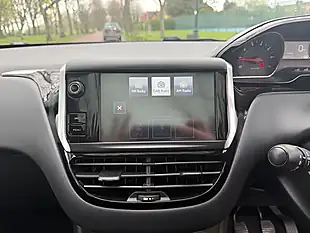 Used 2014 Peugeot 208 Style Silver - Interior and Exterior details 18