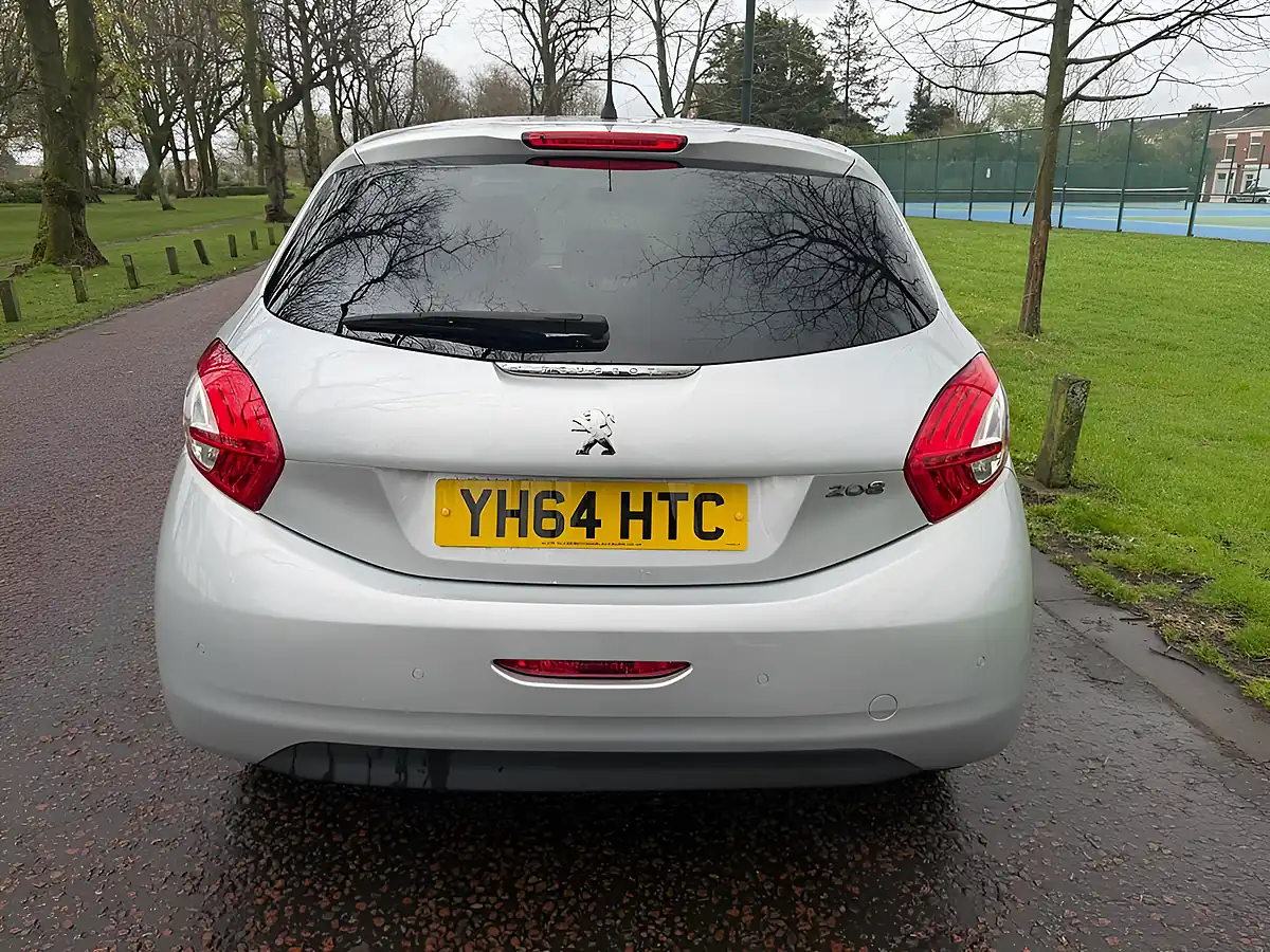 Used 2014 Peugeot 208 Style Silver - Interior and Exterior details 2