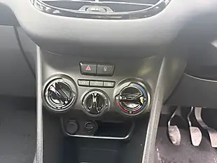 Used 2014 Peugeot 208 Style Silver - Interior and Exterior details 20