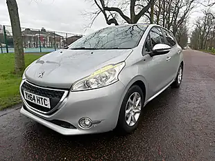 Used 2014 Peugeot 208 Style Silver - Interior and Exterior details 3