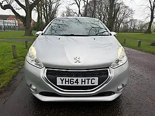 Used 2014 Peugeot 208 Style Silver - Interior and Exterior details 8
