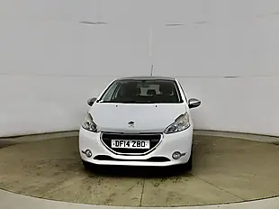 Used 2014 Peugeot 208 Style White - Interior and Exterior details 2