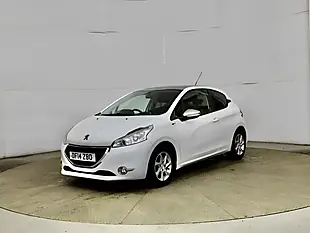 Used 2014 Peugeot 208 Style White - Interior and Exterior details 3