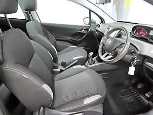 Used 2014 Peugeot 208 Style White - Interior and Exterior details 8