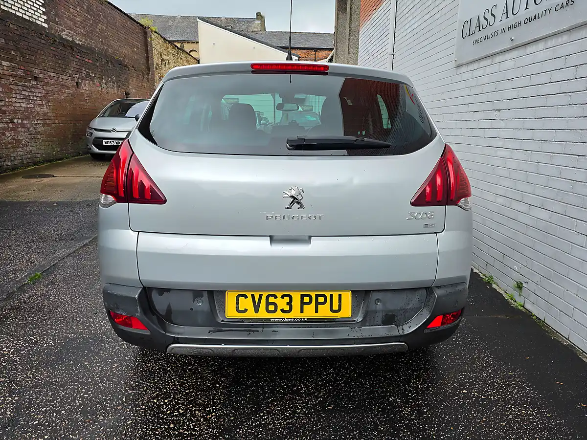 Used 2014 Peugeot 3008 Active Egc Silver - Interior and Exterior details 6