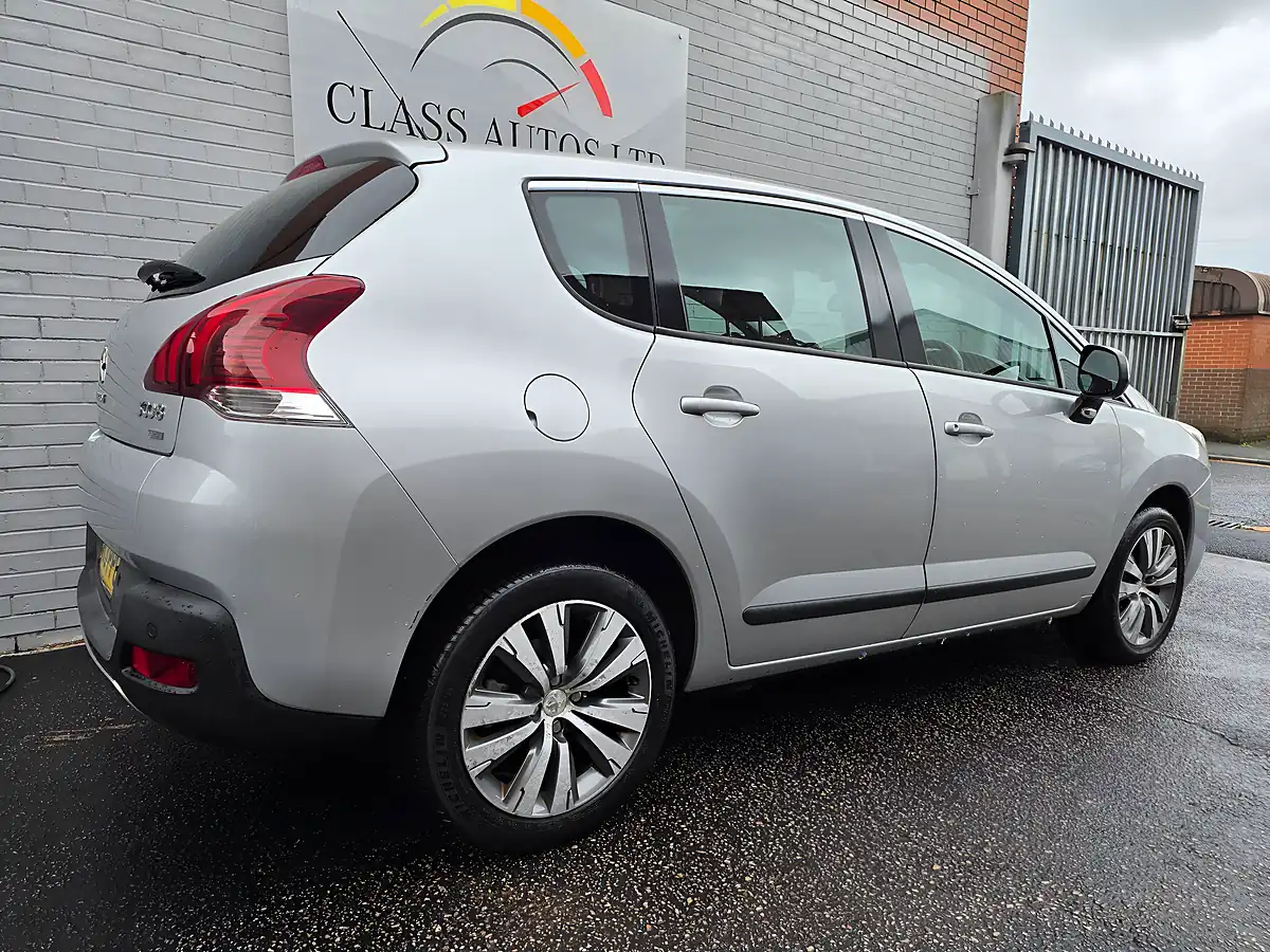 Used 2014 Peugeot 3008 Active Egc Silver - Interior and Exterior details 8