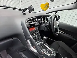 Used 2014 Peugeot 3008 Active Egc Silver - Interior and Exterior details 9