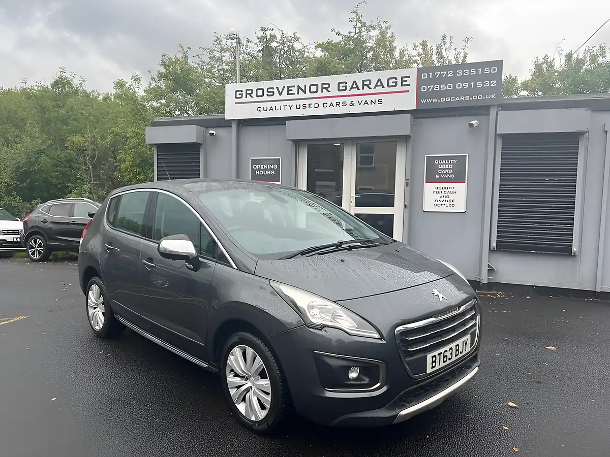 Used 2014 Peugeot 3008 Active Grey - Front View