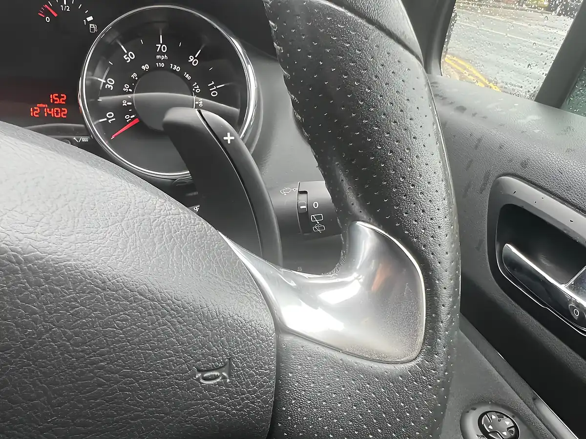 Used 2014 Peugeot 3008 Active Grey - Interior and Exterior details 19
