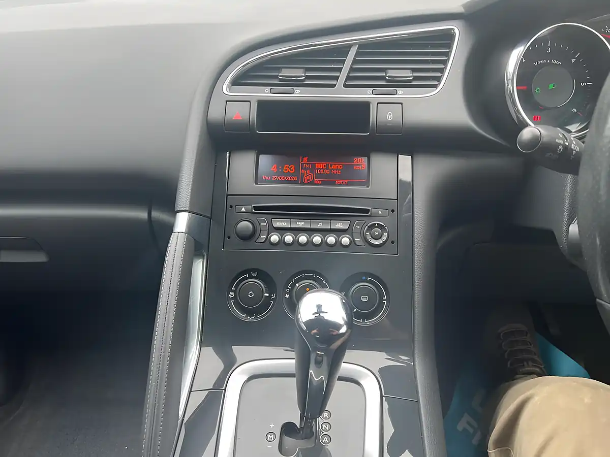 Used 2014 Peugeot 3008 Active Grey - Interior and Exterior details 20
