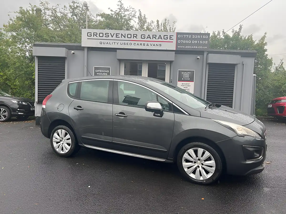 Used 2014 Peugeot 3008 Active Grey - Interior and Exterior details 8