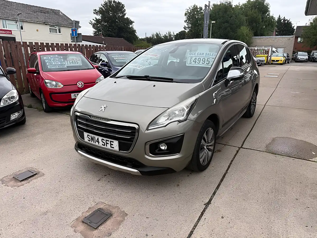 Used 2014 Peugeot 3008 Active Grey - Interior and Exterior details 7