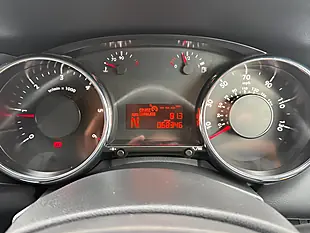 Used 2014 Peugeot 3008 Active Grey - Interior and Exterior details 9
