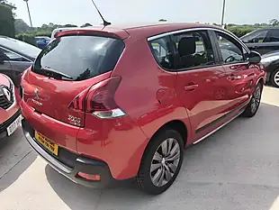 Used 2014 Peugeot 3008 Active Red - Interior and Exterior details 11