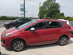 Used 2014 Peugeot 3008 Active Red - Interior and Exterior details 4