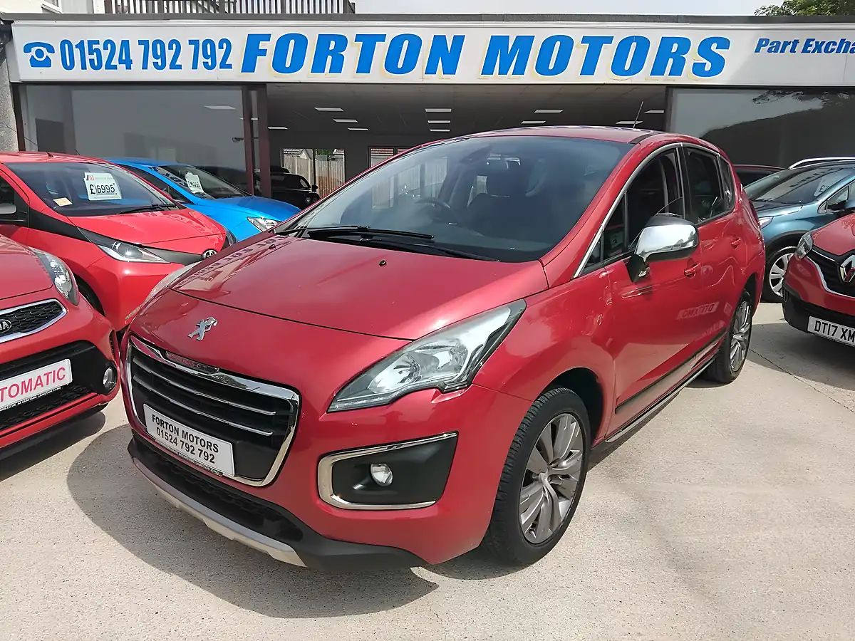 Used 2014 Peugeot 3008 Active Red - Interior and Exterior details 9