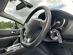 Used 2014 Peugeot 3008 Active Silver - Interior and Exterior details 15