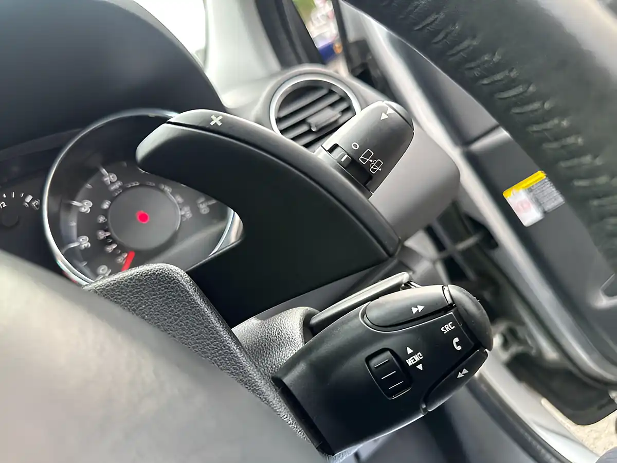 Used 2014 Peugeot 3008 Active Silver - Interior and Exterior details 17