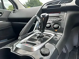 Used 2014 Peugeot 3008 Active Silver - Interior and Exterior details 7