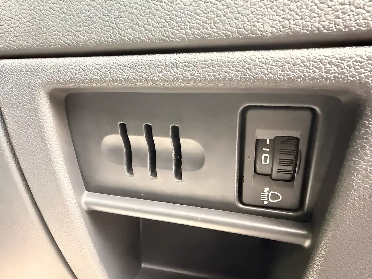 Used 2014 Peugeot 3008 Allure Black - Interior and Exterior details 17