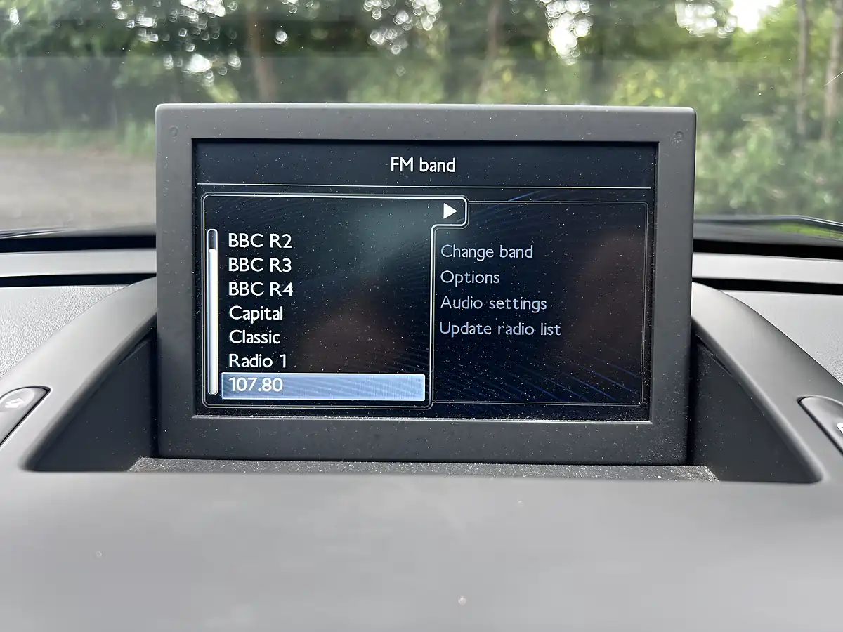 Used 2014 Peugeot 3008 Allure Blue - Interior and Exterior details 14