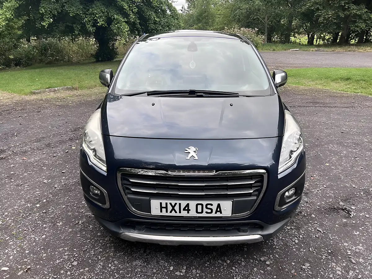 Used 2014 Peugeot 3008 Allure Blue - Interior and Exterior details 9