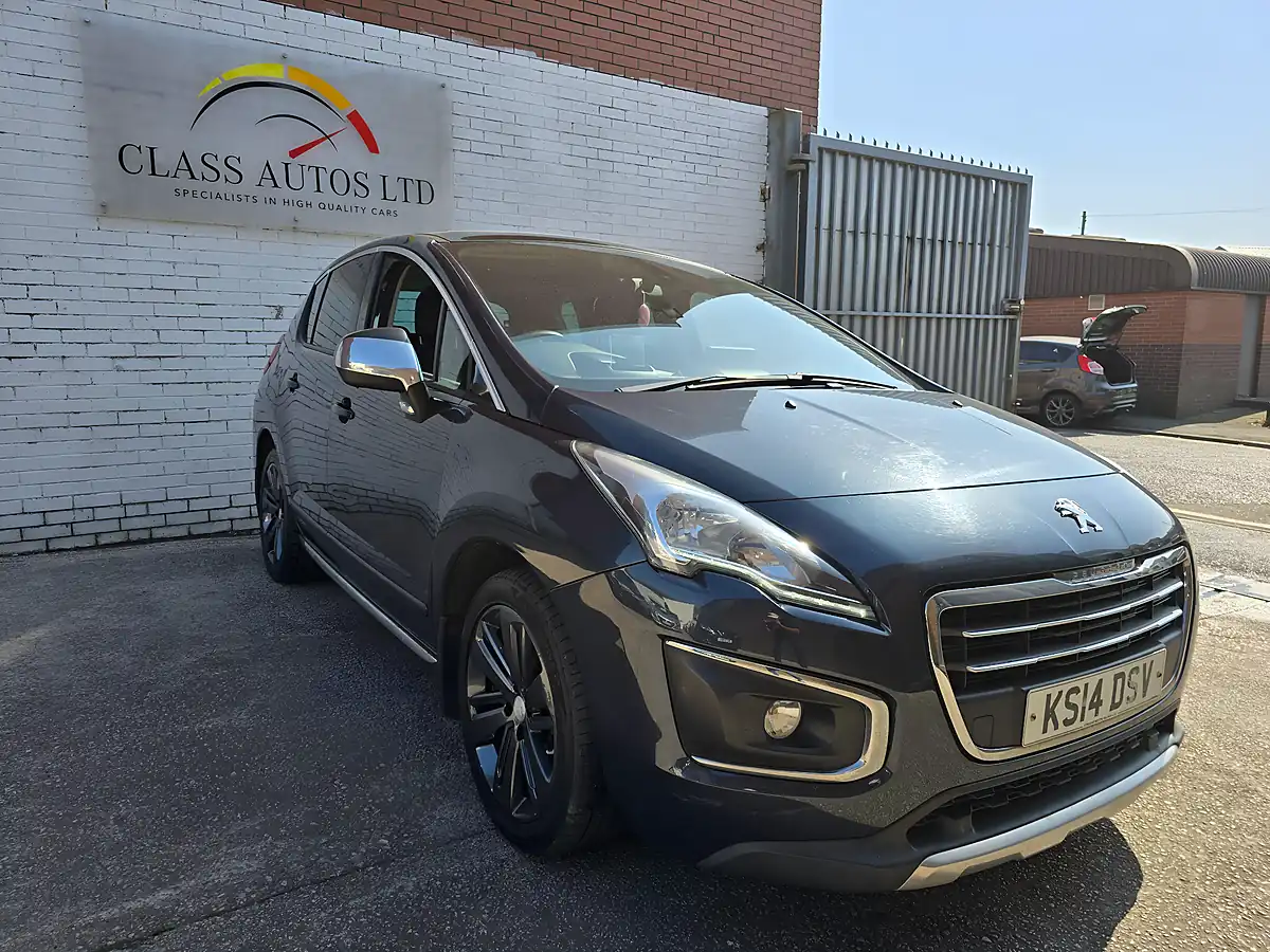 Used 2014 Peugeot 3008 Allure Blue - Interior and Exterior details 5