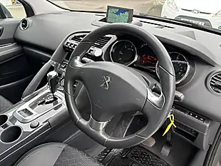 Used 2014 Peugeot 3008 Allure Grey - Interior and Exterior details 10