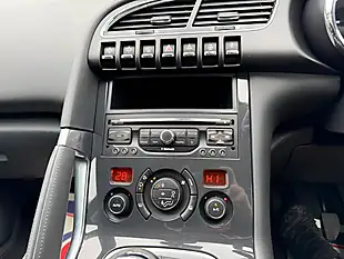 Used 2014 Peugeot 3008 Allure Grey - Interior and Exterior details 11