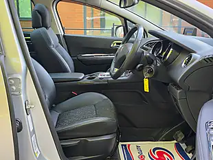 Used 2014 Peugeot 3008 Allure Silver - Interior and Exterior details 13