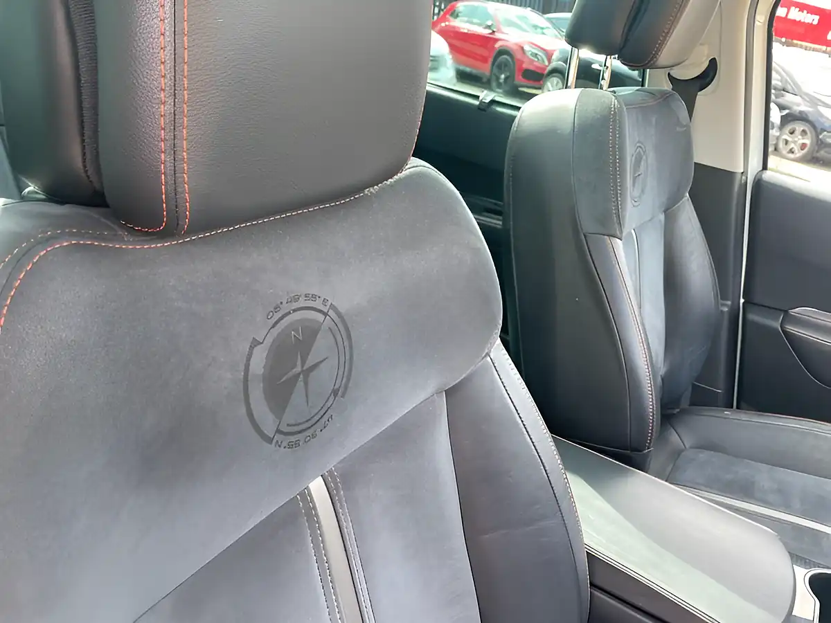 Used 2014 Peugeot 3008 Crossway White - Interior and Exterior details 11