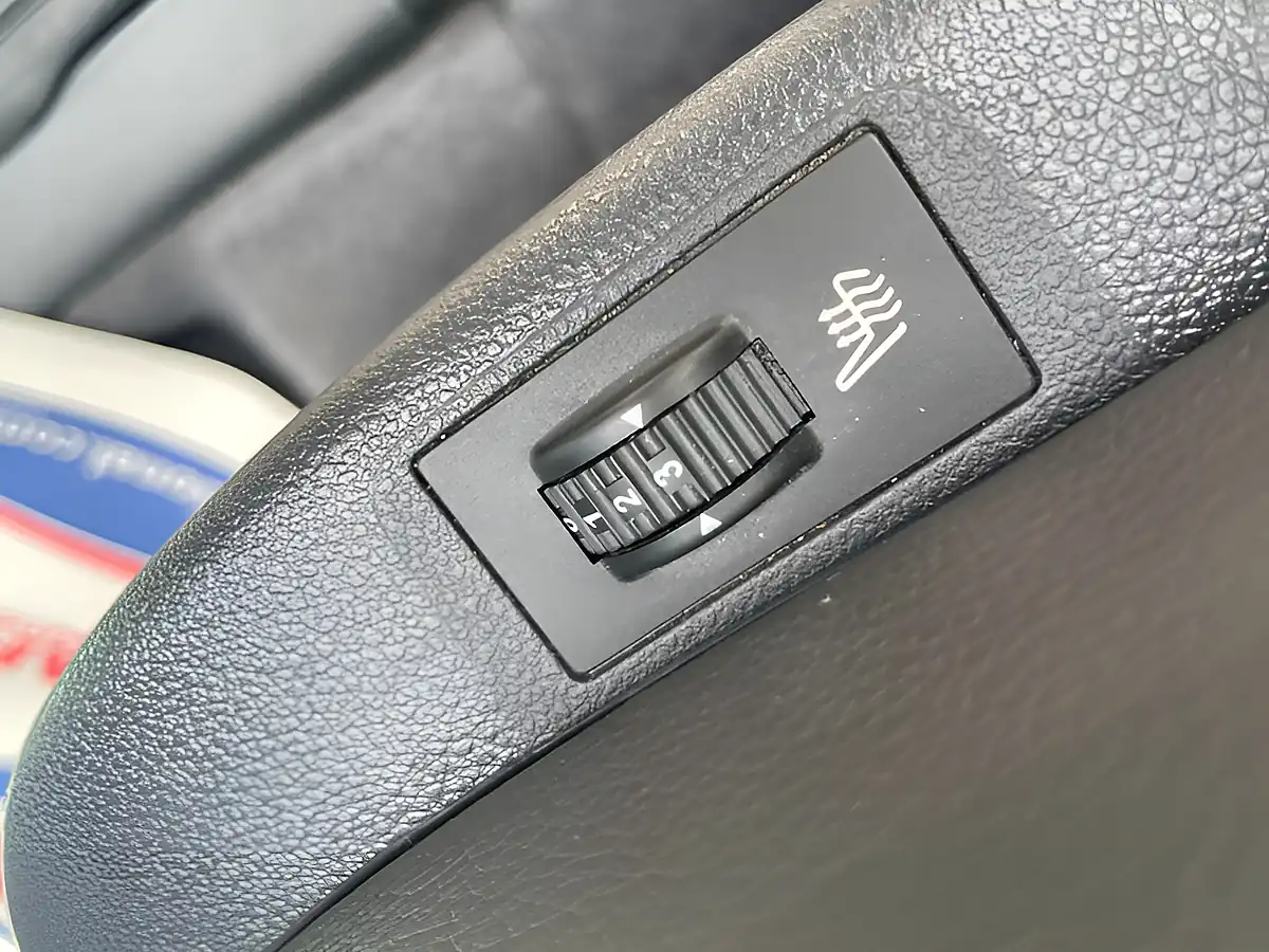 Used 2014 Peugeot 3008 Crossway White - Interior and Exterior details 14