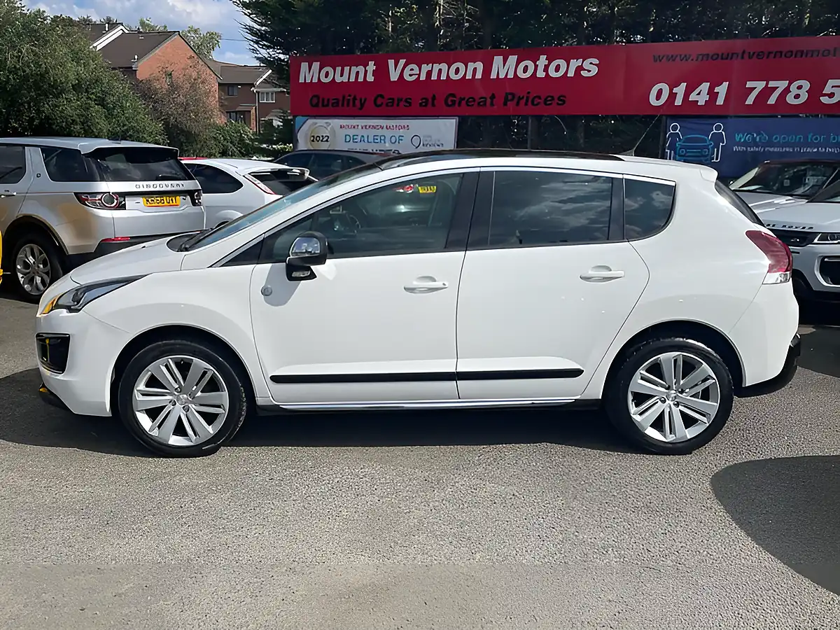 Used 2014 Peugeot 3008 Crossway White - Interior and Exterior details 5