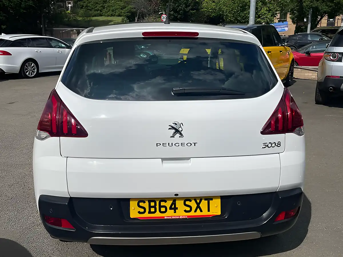 Used 2014 Peugeot 3008 Crossway White - Interior and Exterior details 7
