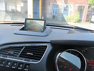 Used 2014 Peugeot 3008 Red - Interior and Exterior details 10