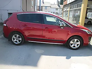 Used 2014 Peugeot 3008 Red - Interior and Exterior details 5