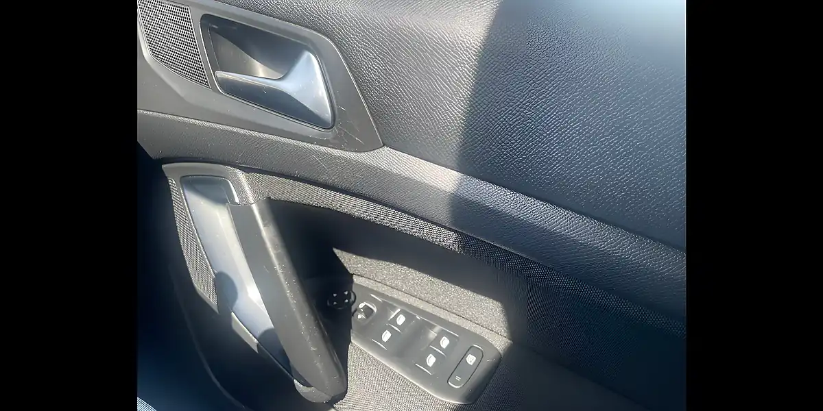 Used 2014 Peugeot 308 Active Black - Interior and Exterior details 20