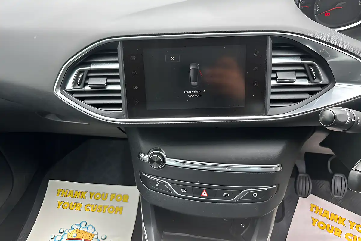 Used 2014 Peugeot 308 Active Silver - Interior and Exterior details 15