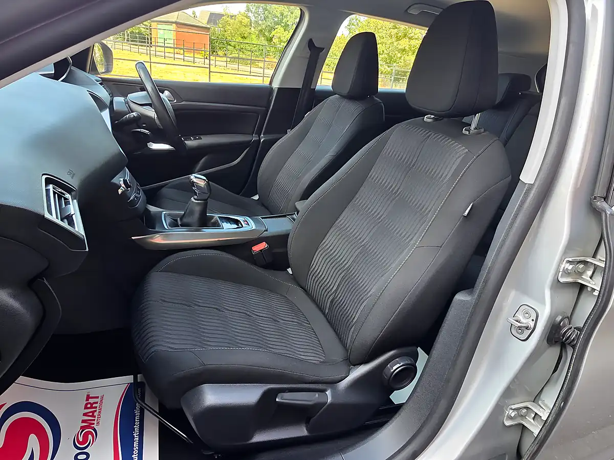 Used 2014 Peugeot 308 Active Silver - Interior and Exterior details 10