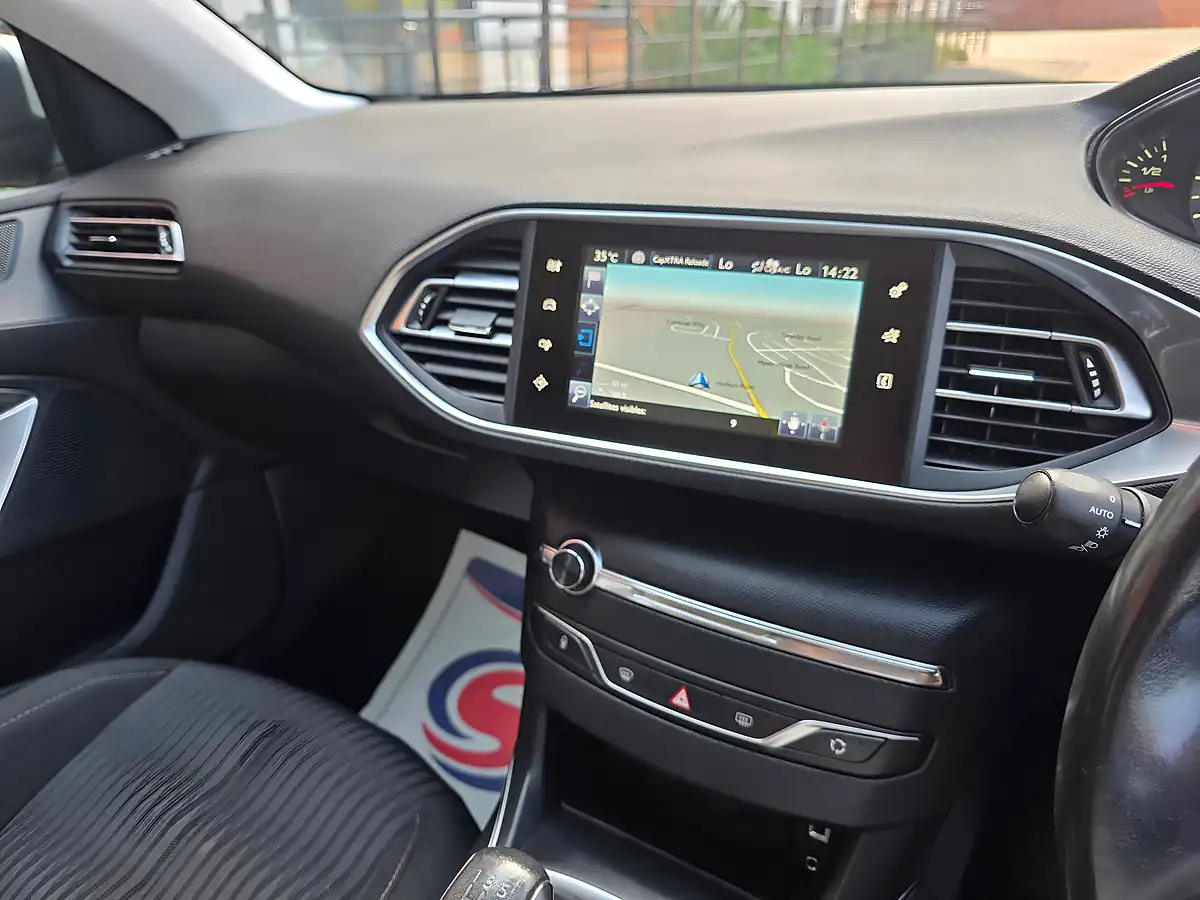 Used 2014 Peugeot 308 Active Silver - Interior and Exterior details 18