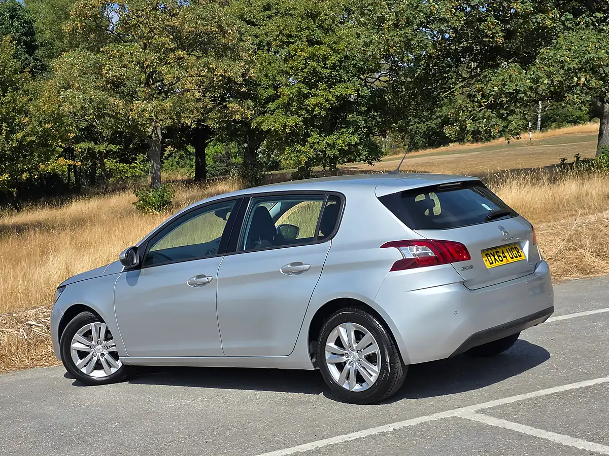 Used 2014 Peugeot 308 Active Silver - Interior and Exterior details 5