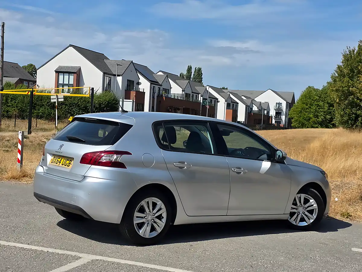 Used 2014 Peugeot 308 Active Silver - Interior and Exterior details 7