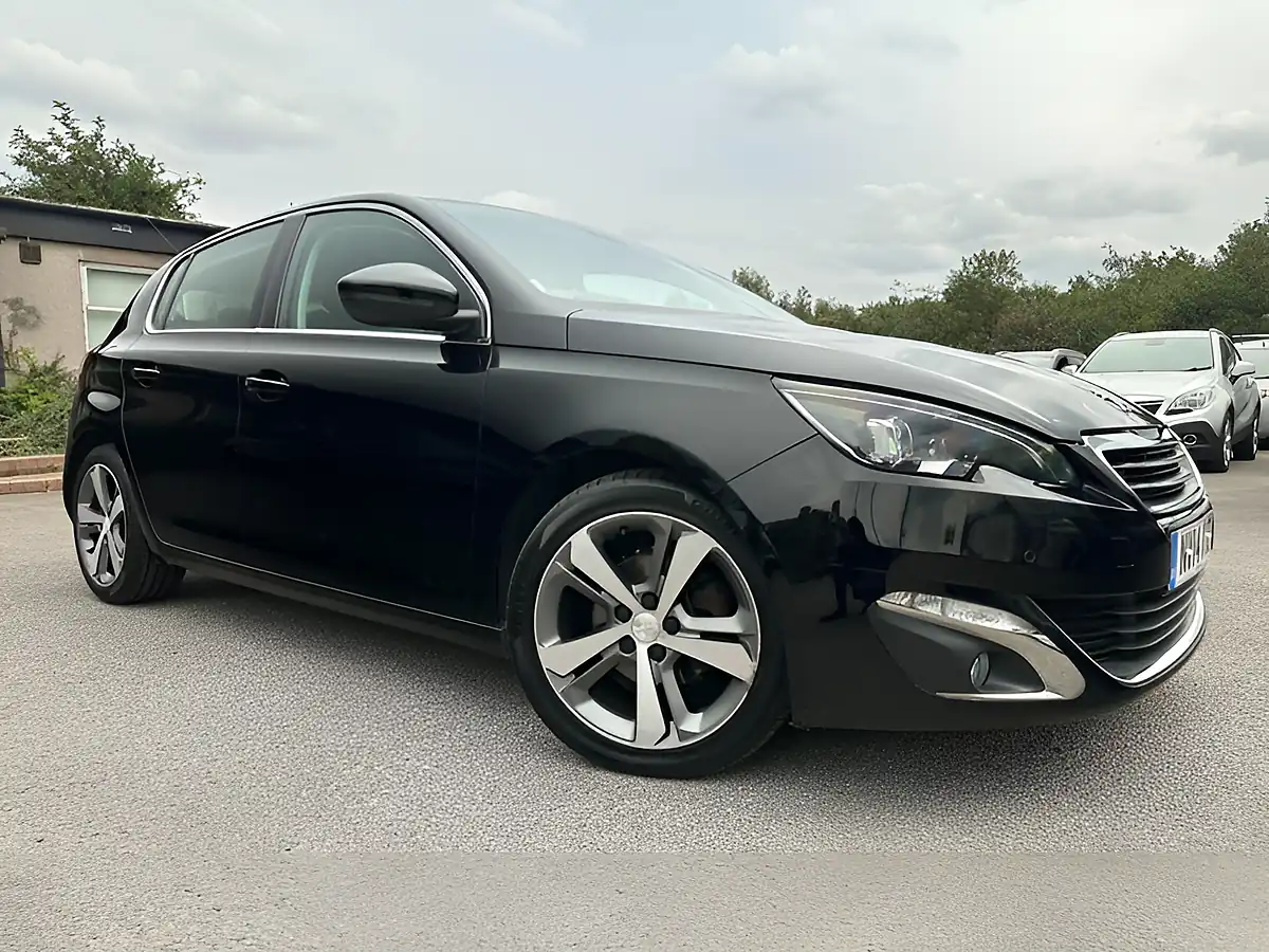 Used 2014 Peugeot 308 Allure Black - Front View