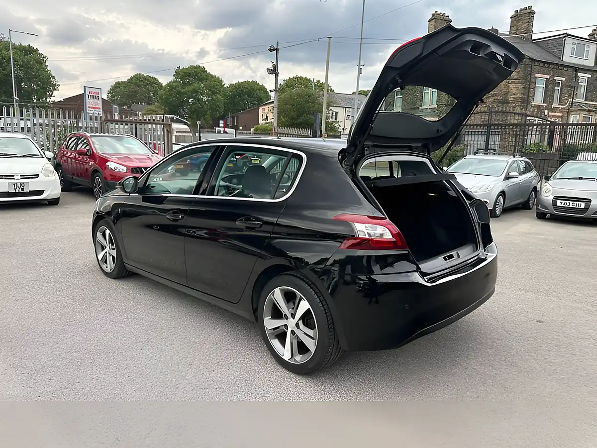 Used 2014 Peugeot 308 Allure Black - Interior and Exterior details 11