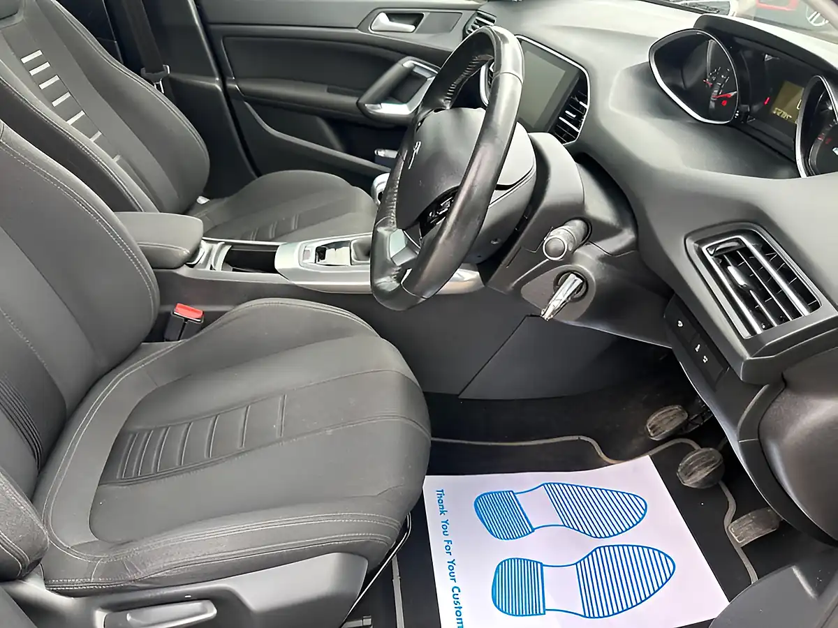 Used 2014 Peugeot 308 Allure Black - Interior and Exterior details 5