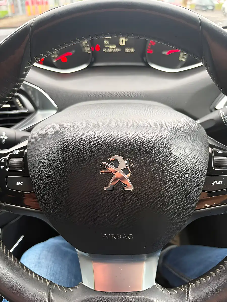 Used 2014 Peugeot 308 Allure Silver - Interior and Exterior details 14