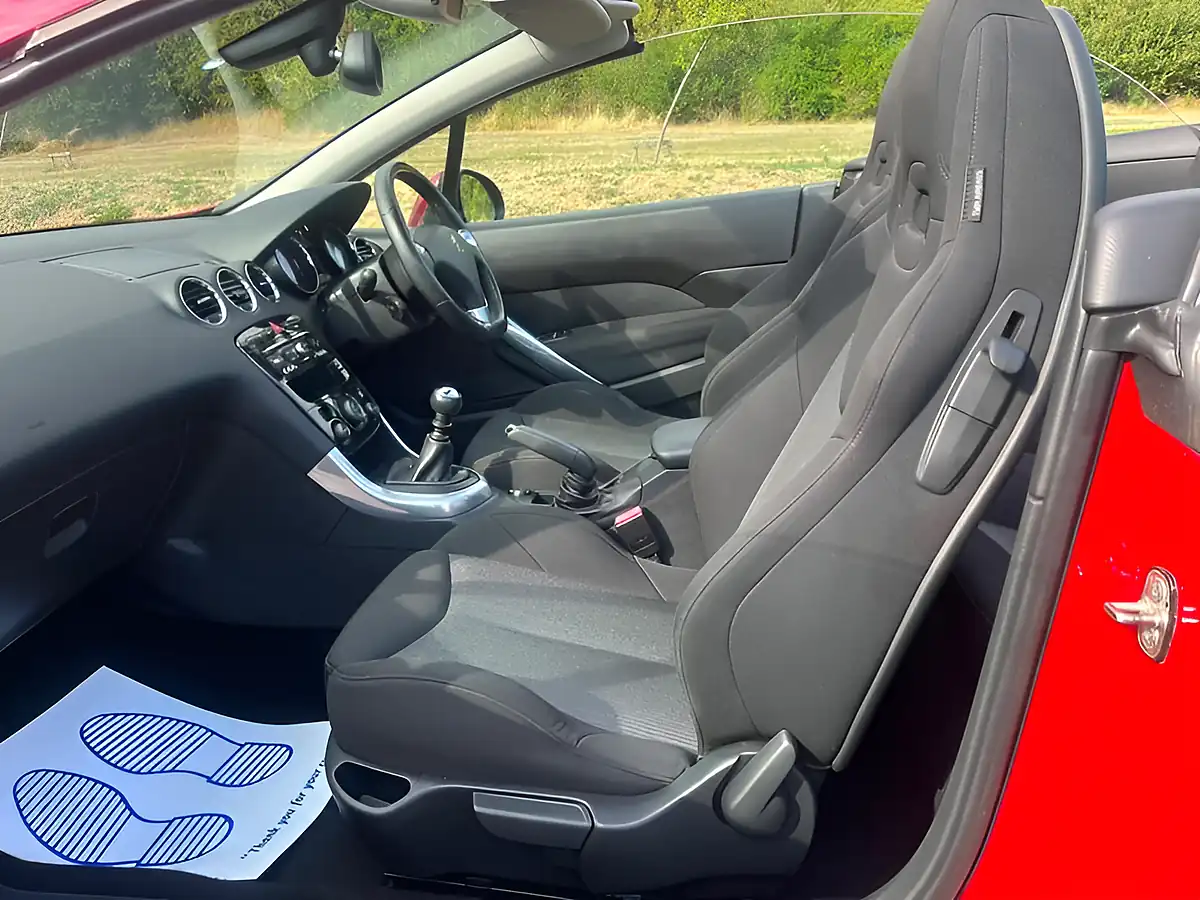 Used 2014 Peugeot 308 Cc Active Red - Interior and Exterior details 12